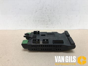 Zekeringkast Mercedes Vito O85838