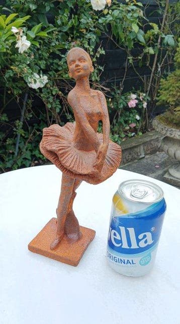 sculptuur, Kunstig gietijzeren ballerina - 27 cm - Gietijzer