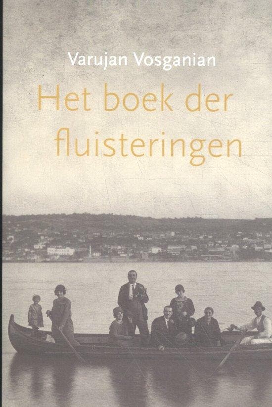 Het boek der fluisteringen 9789061434627 Varujan Vosganian, Boeken, Romans, Zo goed als nieuw, Verzenden