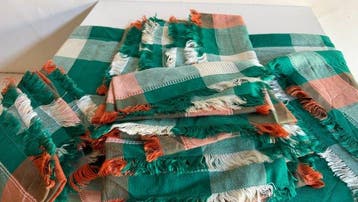 Tafellaken met 12 servetten · Vintage geruite stof ·