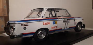 IXO 1:18 - Voiture miniature - BMW 2002 tii, Nieuw