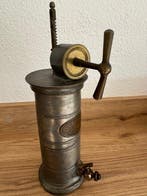 Doctor Eguisier (system), marked LF2 - Medisch instrument -