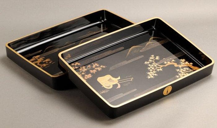 Decoratief dienblad (2) - WajimanuriWajima lacquerware -, Antiquités & Art, Antiquités | Autres Antiquités