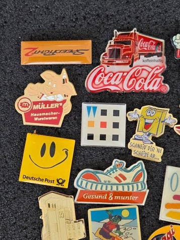 Verschiedene Pins - Speelgoed - 1980-1990 - Duitsland