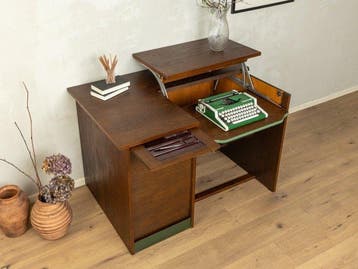 Bureau - Eik - Functioneel bureau uit de jaren vijftig