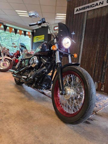 Harley-Davidson - FXDBA - Dyna Street Bob - Limited Edition