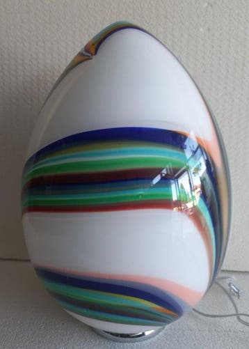 Tafellamp - Opaline glas - Lamp met eivormig ontwerp van