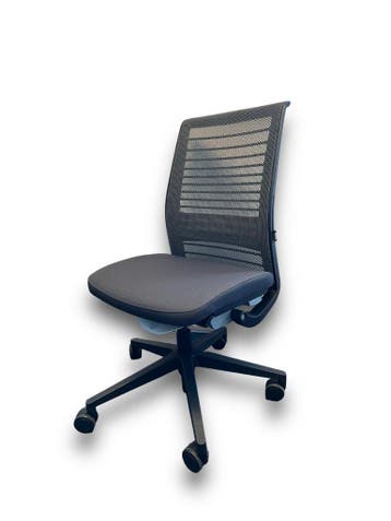 Steelcase Think V2, Nieuwste Model, Verzenden, Zwart, Zo goed als nieuw, Bureaustoel