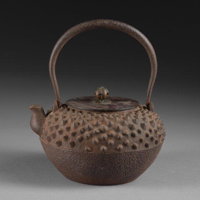 Tetsubin  (theeketel) - Brons, IJzer (gegoten) - Japan -, Antiquités & Art, Antiquités | Autres Antiquités