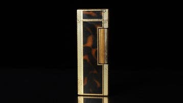 Dunill - Tortoiseshell-effect lacquer with gold-plated trim, Nieuw