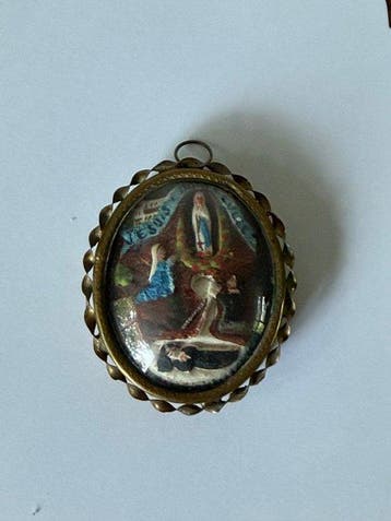 Boîte reliquaire - Laiton - 1850-1900 - Medaillon / Lourdes