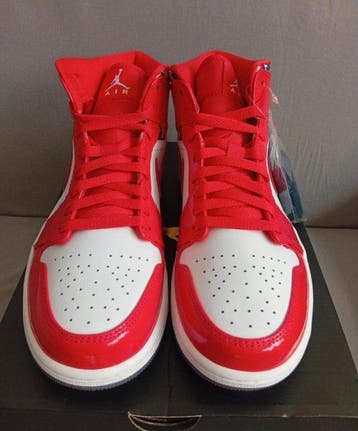 Nike - Air Jordan 1 Mid - Baskets montantes - Taille : EU 43, Kleding | Heren, Schoenen, Nieuw