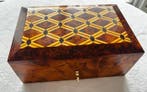 Boîte à bijoux - Bois de thuya