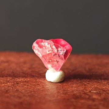 0,85 ct TOP spinelle rouge bijou, cristallin comme du verre,