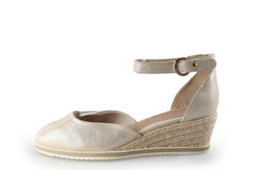 Tamaris Sleehakken in maat 38 Goud, Kleding | Dames, Tamaris, Overige kleuren, Verzenden, Zo goed als nieuw