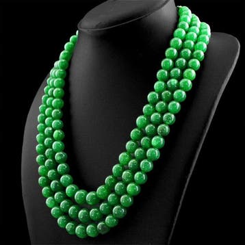Prachtige ketting met drie draden, handgemaakte ronde