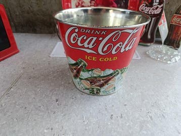 Collectie merkartikelen - Verzameling van Coca-Cola-gadgets