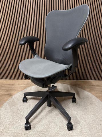 Voorraad Herman Miller Mirra 2 Bureaustoelen - Nieuwstaat, Verzenden, Bureaustoel