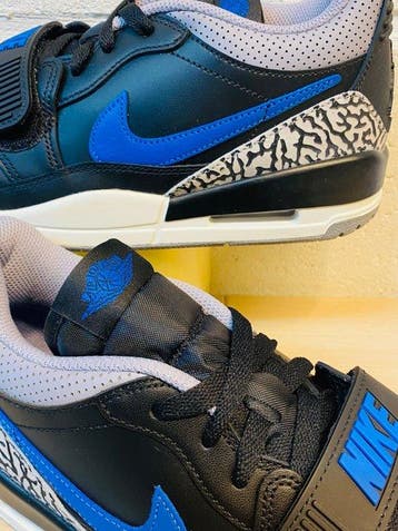 Air Jordan - One Legacy Black Racing Blue P40 - Sneakers -