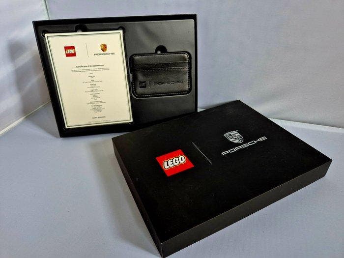 Lego Set - 5006655 - Icons, Promotional - Porsche Welcome, Enfants & Bébés, Jouets | Duplo & Lego