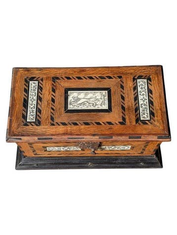 in renaissance style - Kist - Hout, Been