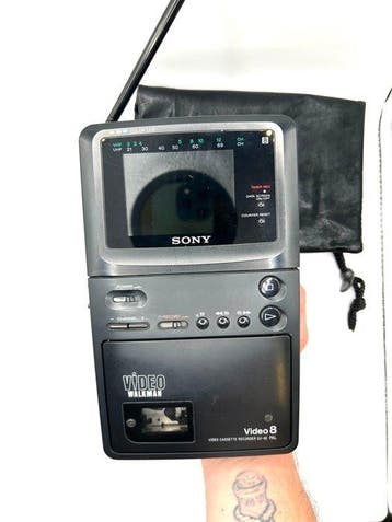 Sony - GV-8E - Video 8 Walkman