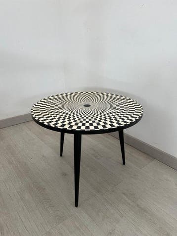 Fornasetti-Milano - Piero Fornasetti - Egocentrismo -