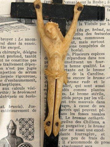 Crucifix - Hout, Been - 1800-1850 - Zeldzaam antiek