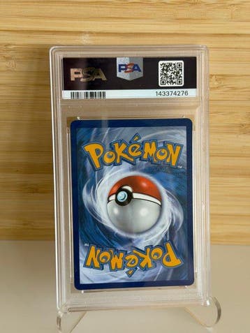 Pokémon - 1 Graded card - Umbreon 095/203 Full art, Foil,, Nieuw