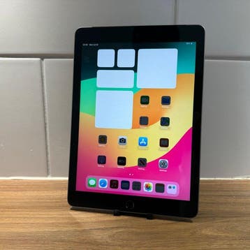 Apple iPad (6th Generation) 32GB Wifi + Cellular - Mobiele, Nieuw