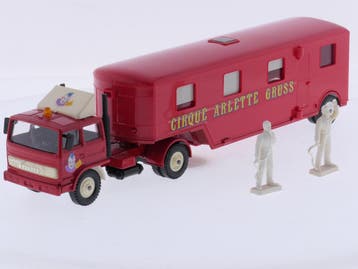 Schaal 1:43 Solido NEW OLD STOCK Ref. 826 Renault G260 se..., Ophalen of Verzenden