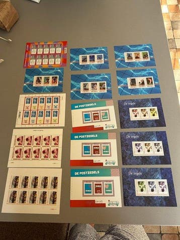 Pays-Bas - 30 feuillets postfrisés de timbres personnels