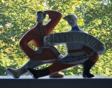 Polonne Ceramic Factory - Sculpture, Accordion players - 18