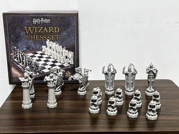 Jeu déchecs - Harry Potter Wizard Chess Set