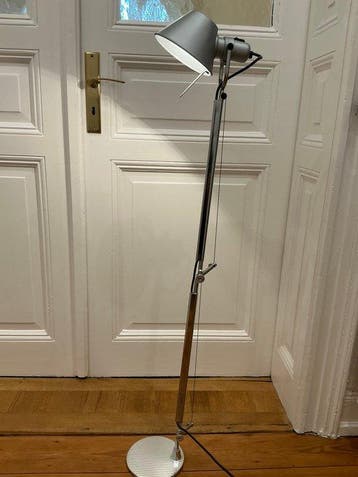 Artemide - Michele De Lucchi - Lamp - Tolomeo - Aluminium,