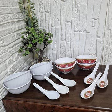 Themacollectie - Vintage Melamine Kom- en lepelsverzameling