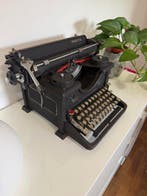 Invicta 60 - Typemachine - 1930-1940