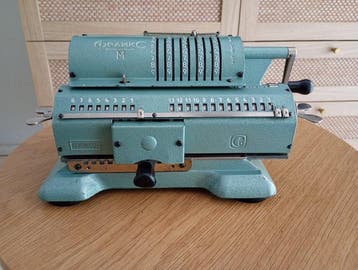 Feliks M ( ) - Rekenmachine - 1960-1970