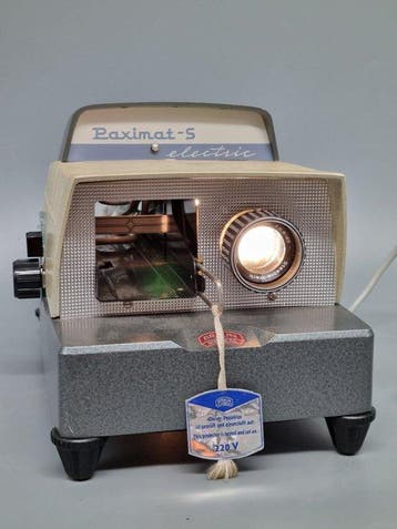 Braun Nürnberg Paximat-S electric - mit Zubehör Diaprojector