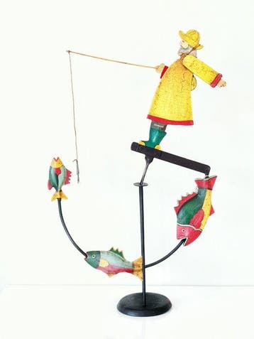 sculptuur, Vintage Balancing Fisherman Toy – Moving Folk Art