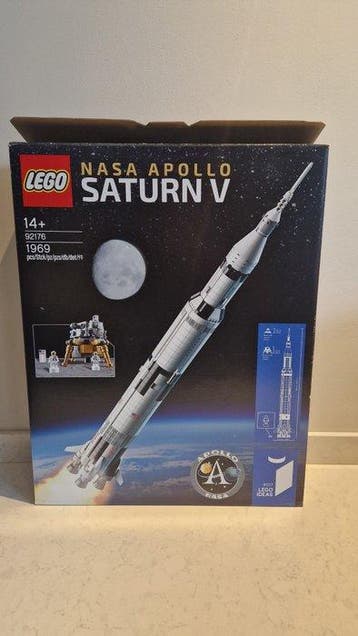 Lego Set - 92176 - NASA/ESA - NASA Apollo SATURN V, Nieuw