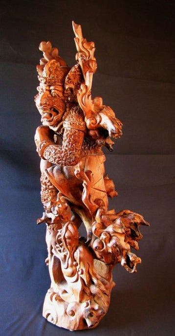 Hanuman in gevecht met de draak Naga - Hout - Indonesië -