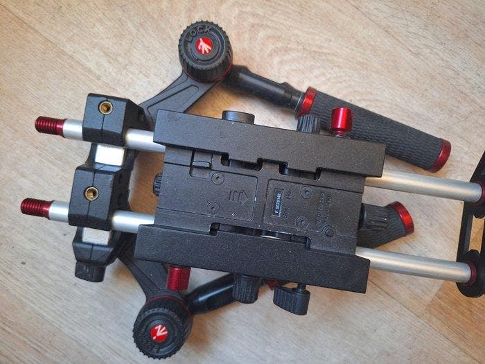 Manfrotto F007842 Shoulder mount, kit compatible with Arri, Audio, Tv en Foto, Fotocamera's Analoog