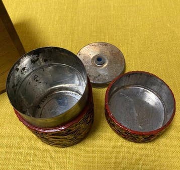 Japanese Tsuishu Carved Lacquer Tea Caddy – Karakusa Design