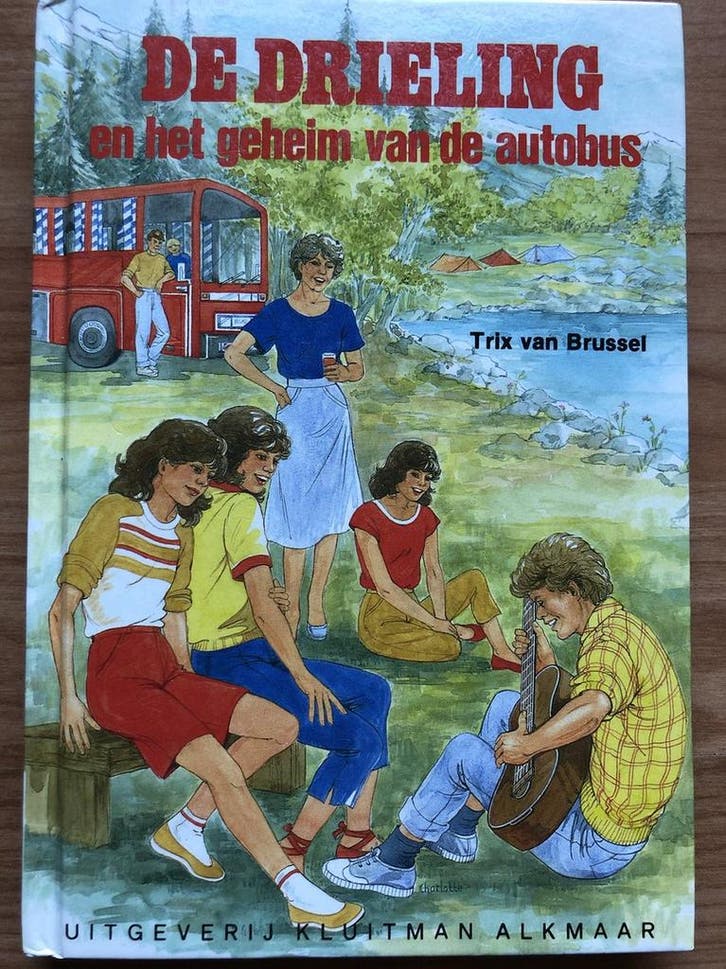 De drieling en het geheim van de autobus / Kluitman, Boeken, Kinderboeken | Jeugd | 13 jaar en ouder, Zo goed als nieuw, Verzenden