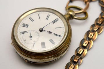 Antique - Heavy & Thick mechanical pocket watch wit hchain -