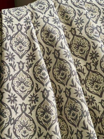 Exclusieve ikat-geprinte stof op linnen. Bekleding en
