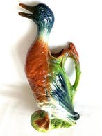 Mooie grote schenkkan in de vorm van een eend in het