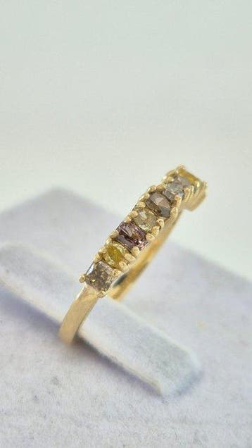 Zonder minimumprijs - Ring - 14 karaat Geel goud - 0.88ct., Nieuw