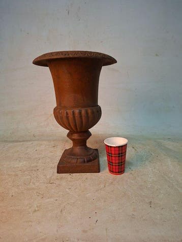 Jardinière - gietijzer - Gietijzeren vaas - 33 cm, Antiek en Kunst